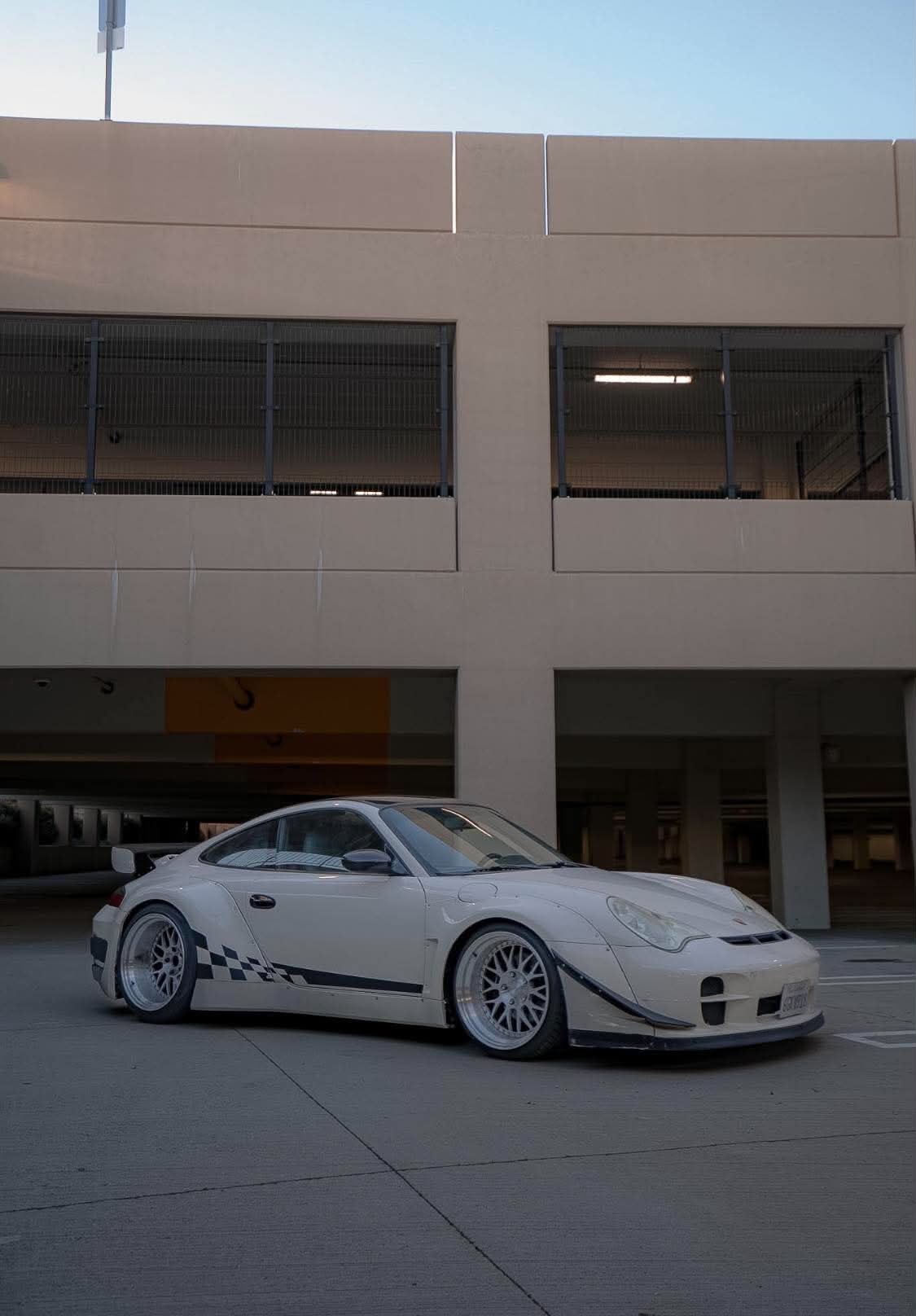 BRS Aero Design widebody Porsche 996, side profile at dusk